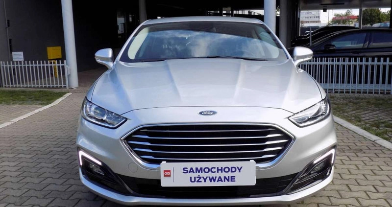 Ford Mondeo cena 104900 przebieg: 48500, rok produkcji 2019 z Szczecin małe 742